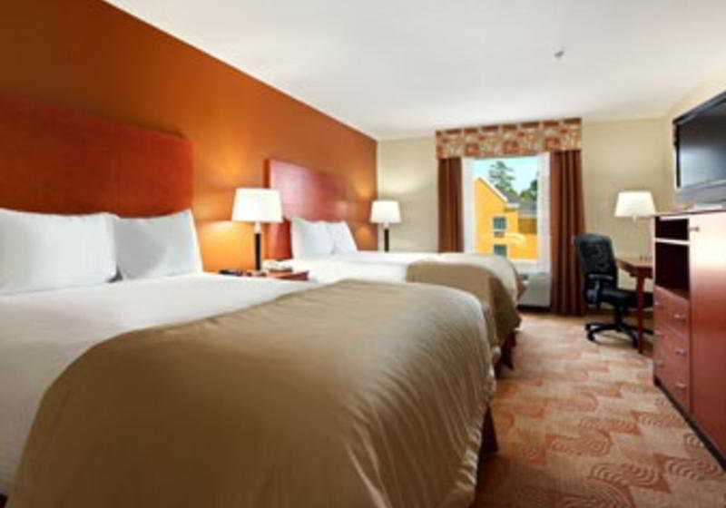 Hotel Baymont Inn & Suites Savannah South  | Savannah | Georgia | United States 3