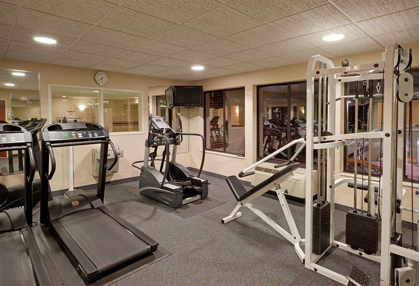 Hotel Holiday Inn Express Manchester Airport  | Manchester | New Hampshire | United States 1