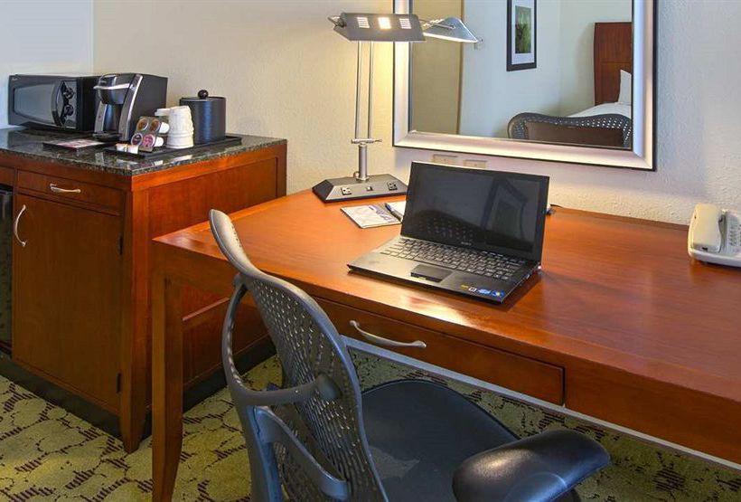 Hotel Hilton Garden Inn Macon Mercer University  | Macon | Georgia | United States 17