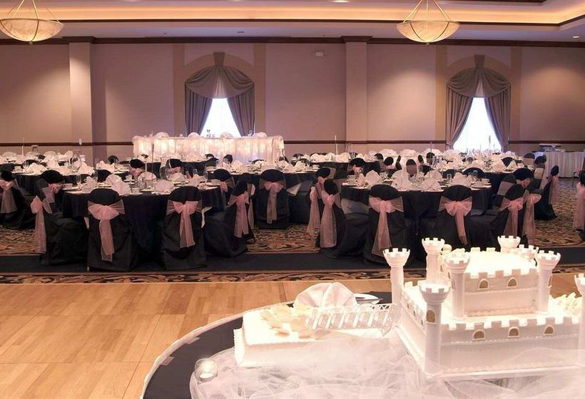 Hotel Embassy Suites Cleveland Rockside  | Independence | Ohio | United States 13