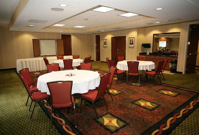 Hotel Hilton Garden Inn Elkhart  | Elkhart | Indiana | United States 2