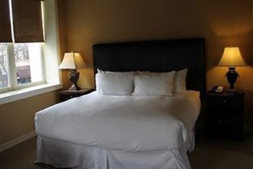 The Clarke Hotel  | Waukesha | Wisconsin | United States 9