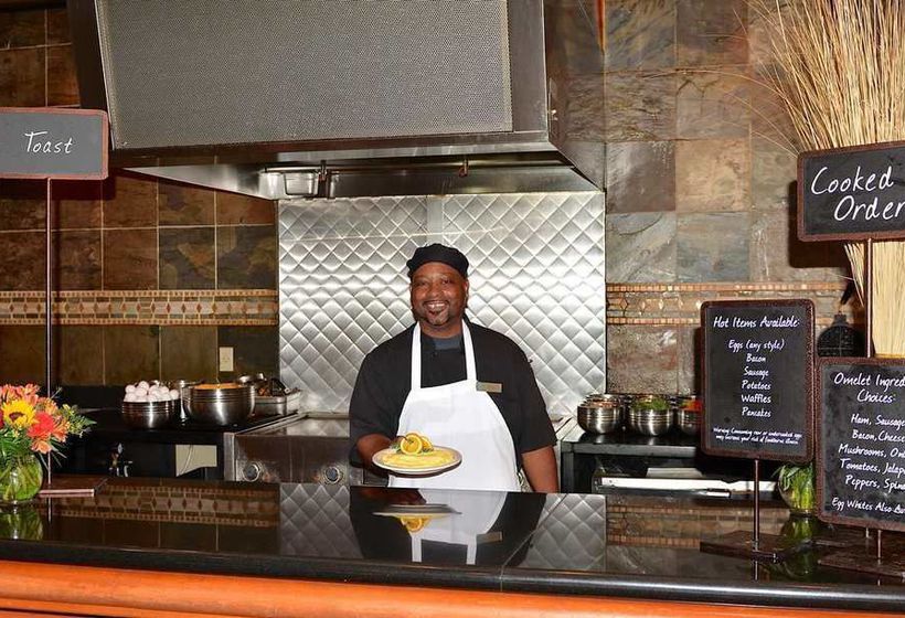 Hotel Embassy Suites Nashville At Vanderbilt  | Nashville | Tennessee | United States 7