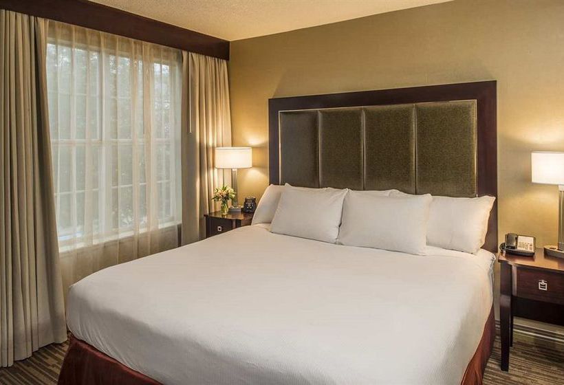 Hotel Hilton Raleigh-Durham Airport at Research Triangle Park  | Durham | North Carolina | United States 14