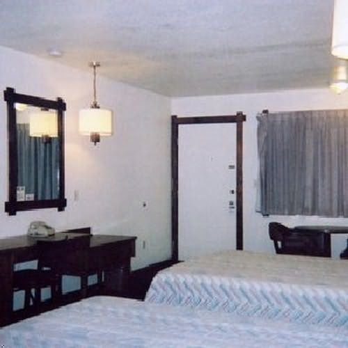 Budget Host Longhorn Motel  | Byers | Colorado | United States 1