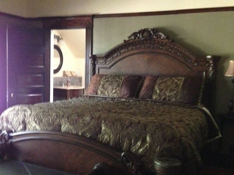 Hotel The Iron Horse Inn Bandb & Cottages  | Granbury | Texas | United States 3