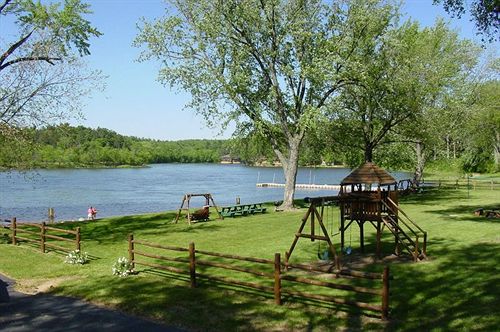 Hotel Cedar Lodge & Settlement  | Wisconsin Dells | Wisconsin | United States 6