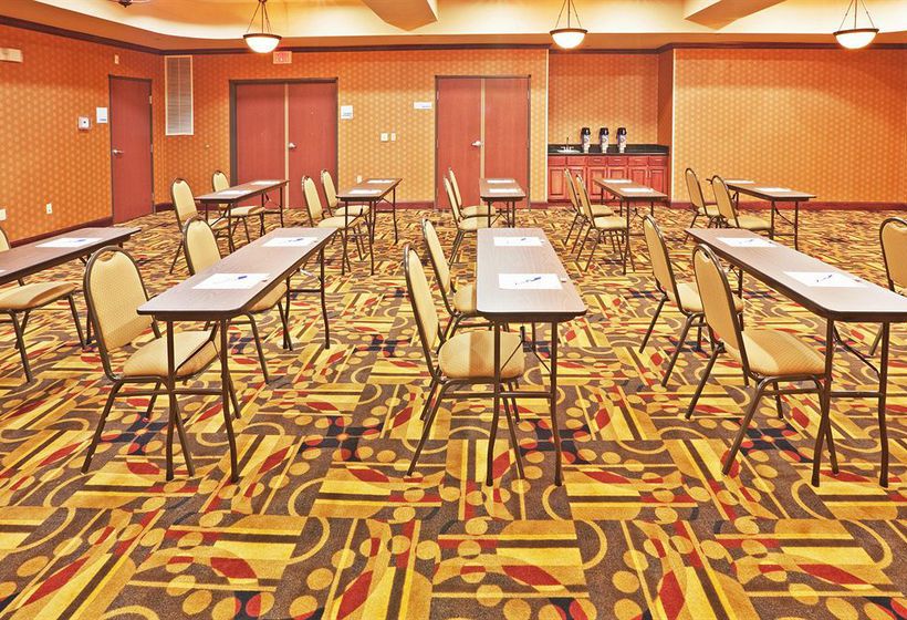 Holiday Inn Express Hotel & Suites Altus  | Altus | Oklahoma | Estados Unidos 2