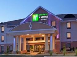 Holiday Inn Express Hotel & Suites Westfield 