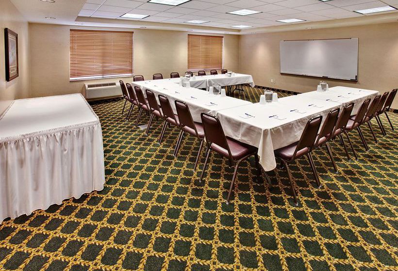 Holiday Inn Express Hotel & Suites Bellevue-Omaha Area  | Bellevue | Nebraska | Vereinigte Staaten 10