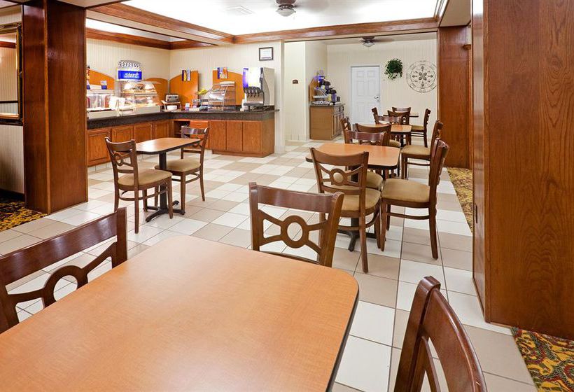 Hotel Holiday Inn Express Brownwood  | Brownwood | Texas | United States 10