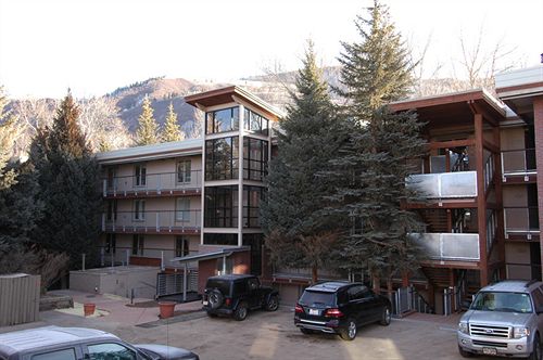 Hotel Chateau Chaumont Standard Condos  | Aspen | Colorado | United States 14