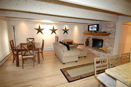 Hotel Chateau Chaumont Standard Condos  | Aspen | Colorado | United States 15