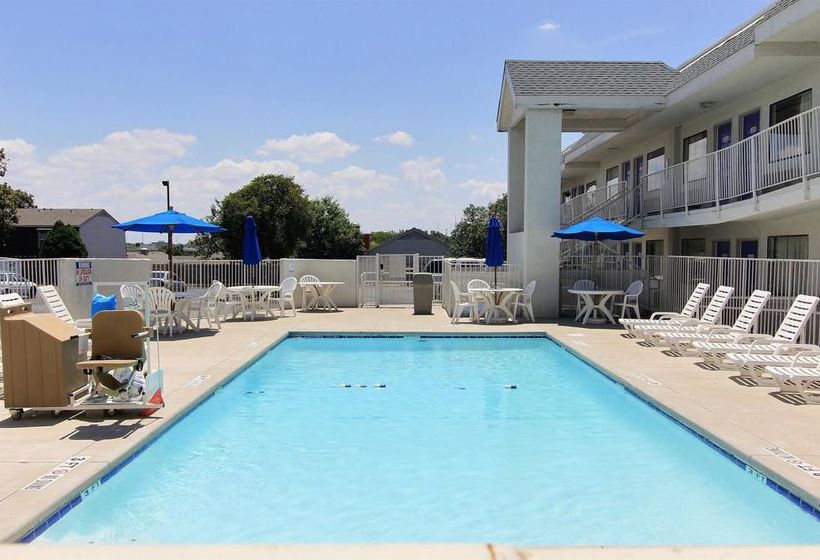 Motel 6 Austin Central - North   | Austin | Texas | United States 19