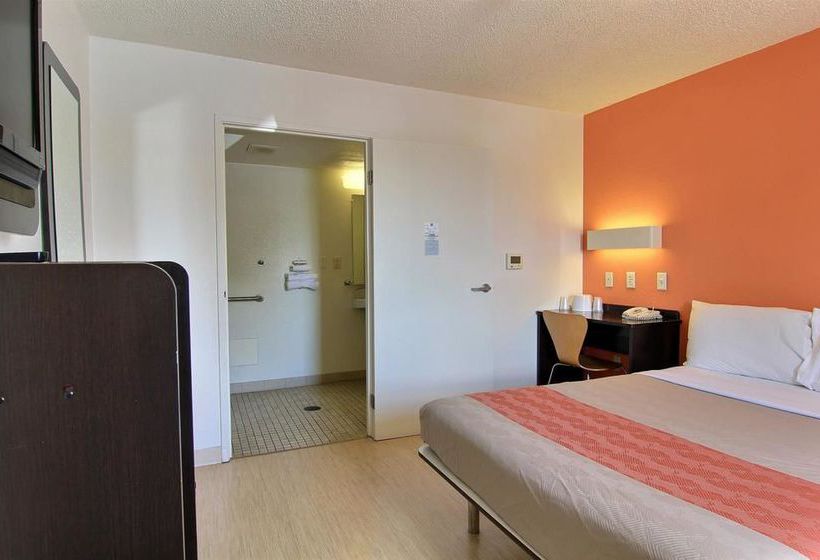 Motel 6 Austin Central - North   | Austin | Texas | United States 4