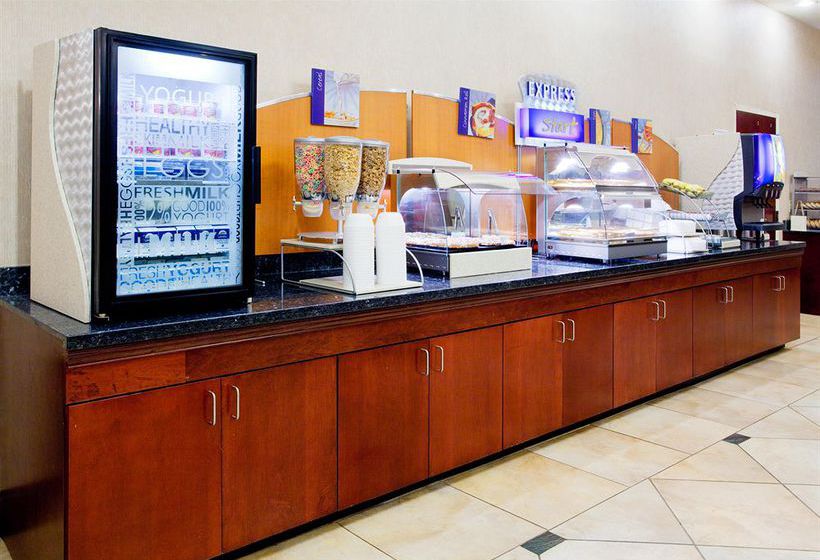 Hotel Holiday Inn Express Charlotte Arrowood  | Charlotte | North Carolina | United States 9