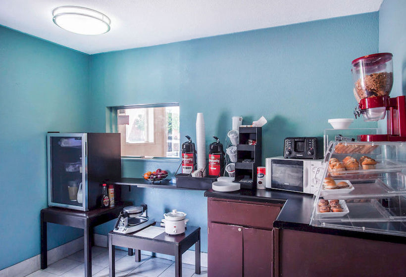 Hotel Rodeway Inn Memphis  | Memphis | Tennessee | United States 3