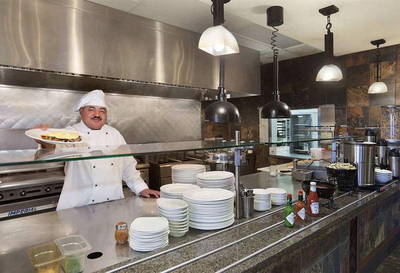 Hotel Embassy Suites Anchorage  | Anchorage | Alaska | United States 6