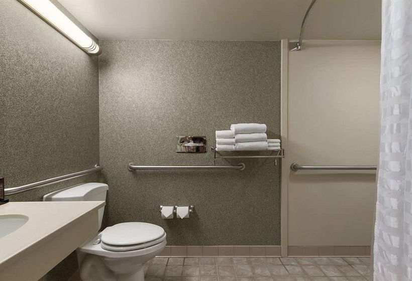 Hotel Embassy Suites Portland Airport  | Portland | Oregon | United States 17