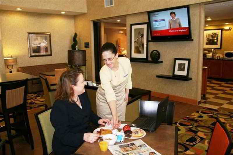 Hampton Inn & Suites Cedar Rapids - North  | Cedar Rapids | Iowa | United States 9