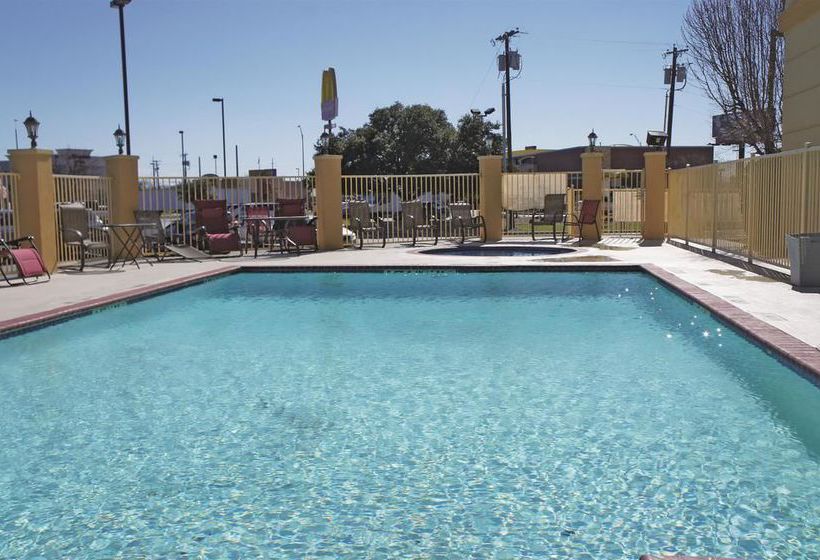 Hotel La Quinta Inn & Suites Brownwood  | Brownwood | Texas | United States 9