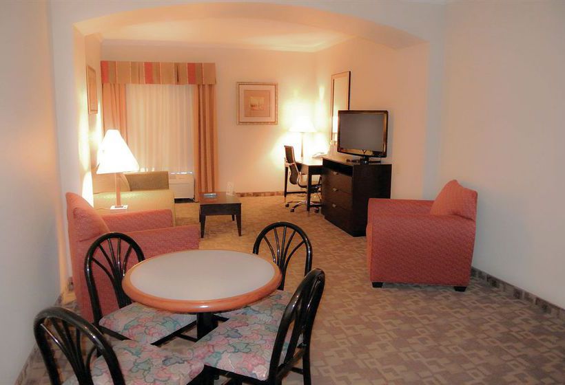 Hotel La Quinta Inn & Suites Garland Harbor Point  | Garland | Texas | United States 11