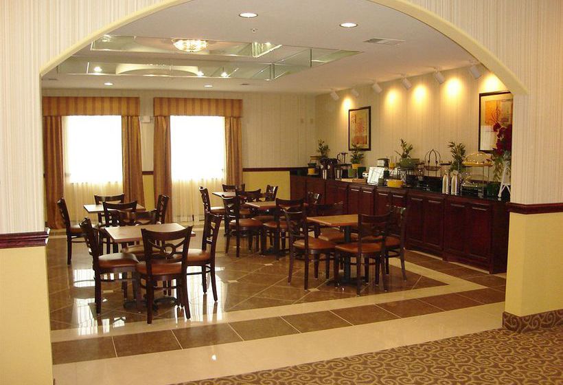 Hotel La Quinta Inn & Suites Bridgeport  | Bridgeport | Texas | United States 3