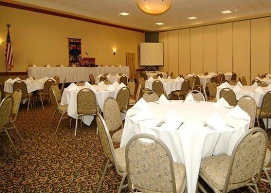 Hotel Comfort Suites Burlington  | Burlington | Iowa | United States 6