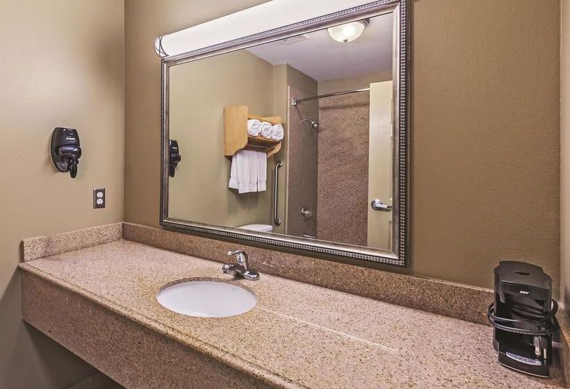 Hotel La Quinta Inn & Suites Paris  | Paris | Texas | United States 12
