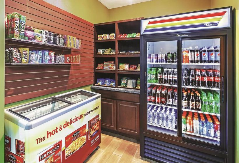 Hotel La Quinta Inn & Suites Paris  | Paris | Texas | United States 4