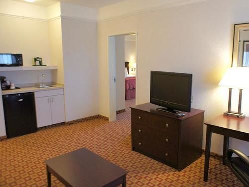 Hotel La Quinta Inn & Suites Mansfield  | Mansfield | Texas | United States 5