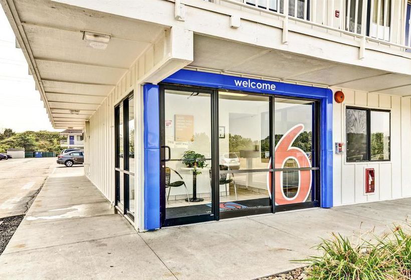 Motel 6 Pittsburgh - Crafton   | Pittsburgh | Pennsylvania | United States 8