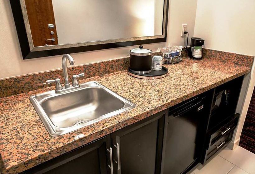 Hampton Inn & Suites Tulsa Tulsa Hills  | Tulsa | Oklahoma | United States 13