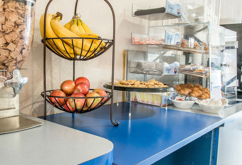 Hotel Rodeway Inn Metro Airport  | Romulus | Michigan | United States 6