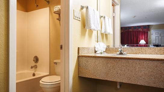 Hotel Baymont Inn & Suites Terrell  | Terrell | Texas | United States 17