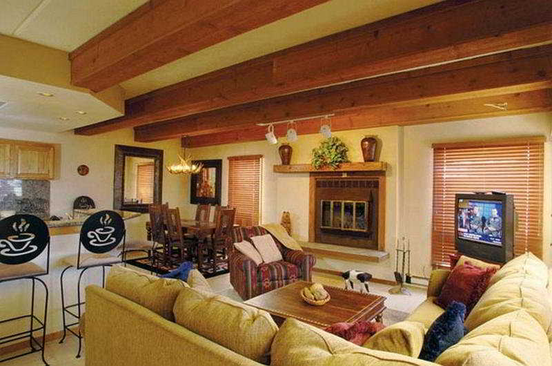 Hotel The Plaza Condominiums  | Crested Butte | Colorado | United States 1