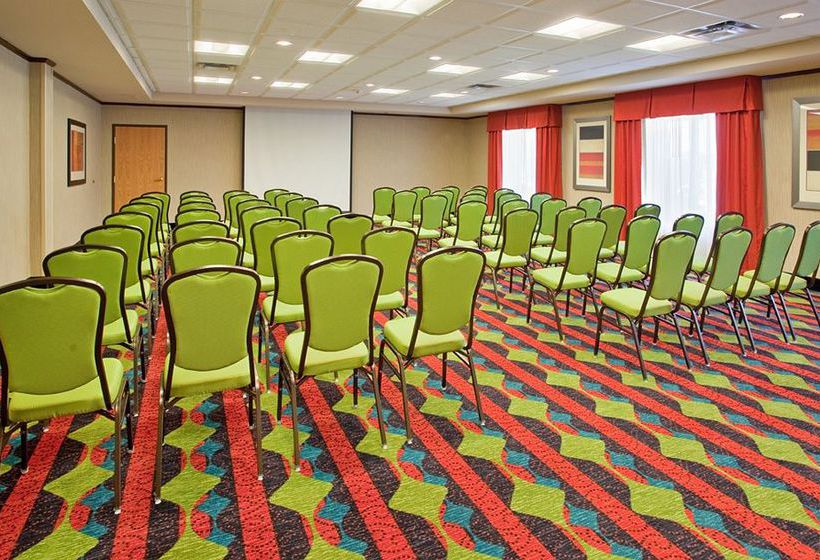 Hotel Holiday Inn Express Kearney  | Kearney | Nebraska | United States 11