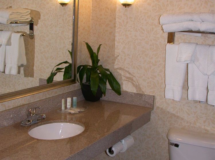 Hotel Comfort Suites Wright Patterson Ohio