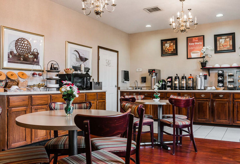 Hotel Econo Lodge & Suites Michigan Grand Rapids