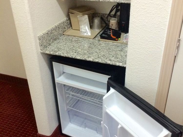 Hotel Comfort Inn & Suites Chesapeake   | Chesapeake | Virginia | United States 11