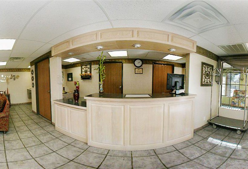 Hotel Econo Lodge Inn & Suites Tulsa