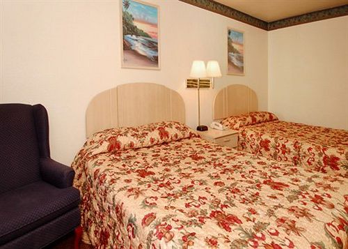 Hotel Econo Lodge Inn & Suites Tulsa  | Tulsa | Oklahoma | United States 6