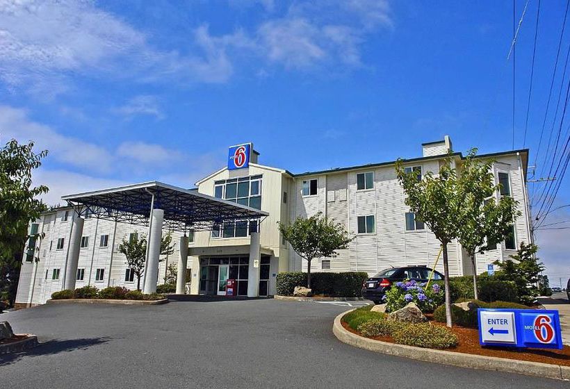 Motel 6 Lincoln City