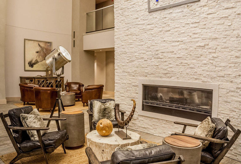 Hotel Renovo  | Urbandale | Iowa | United States 3