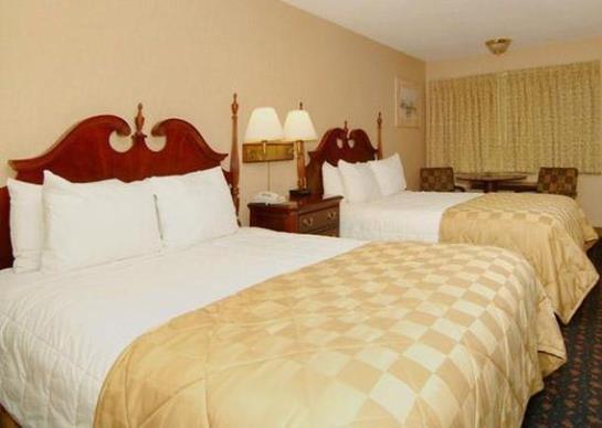 Clarion Hotel Beachfront  | Mackinaw City | Michigan | United States 1