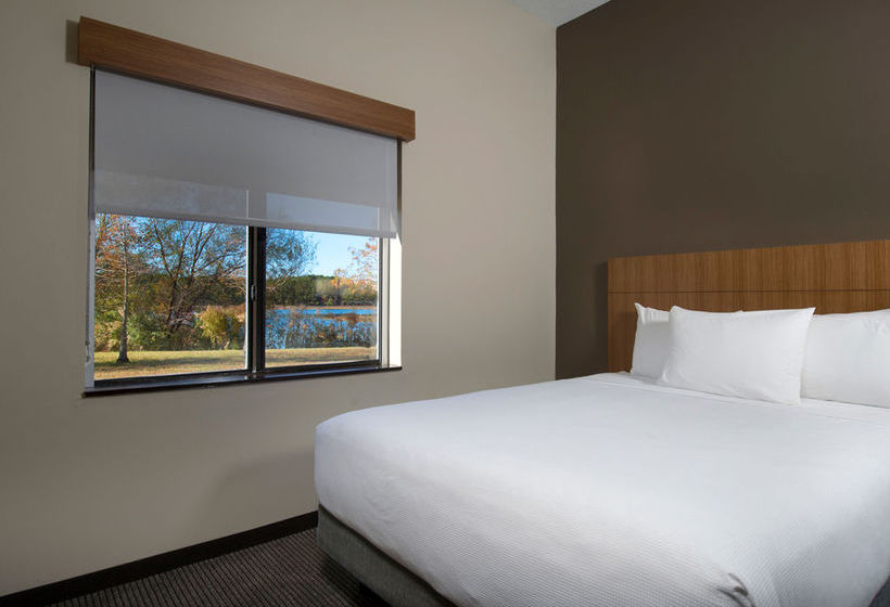 Hotel Hawthorn Suites by Wyndham Savannah Airport  | Savannah | Georgia | United States 12