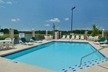 Hotel Wingate by Wyndham Savannah Airport  | Savannah | Georgia | United States 1