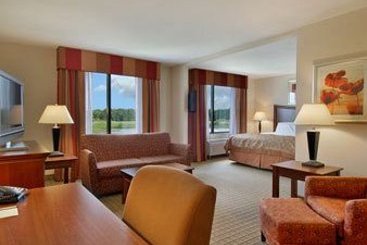 Hotel Wingate by Wyndham Savannah Airport  | Savannah | Georgia | United States 8