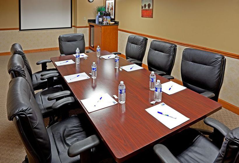 Hotel Holiday Inn Express Woodbridge  | Avenel | New Jersey | United States 5