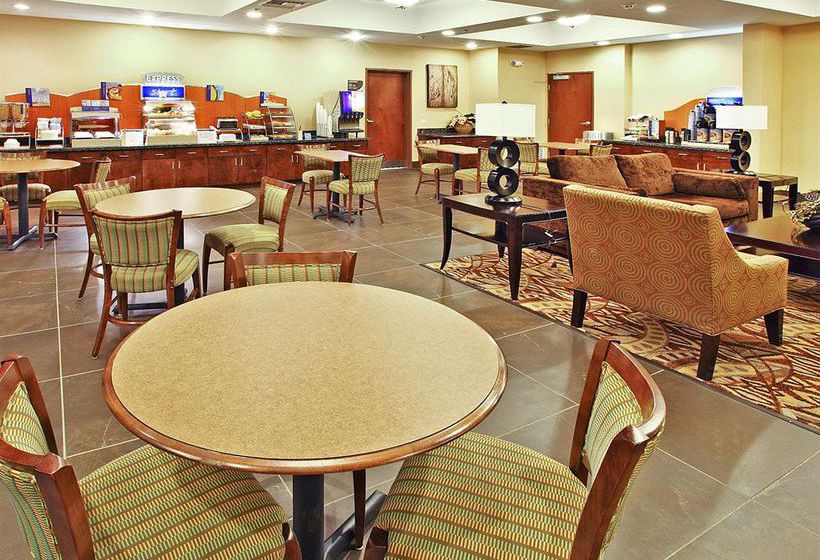 Hotel Holiday Inn Express Carthage 